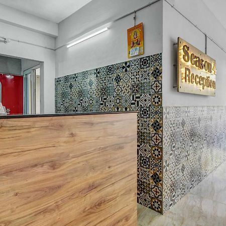Season 4 Residences - 1Bhk Furnished Apartments Chennai Eksteriør billede