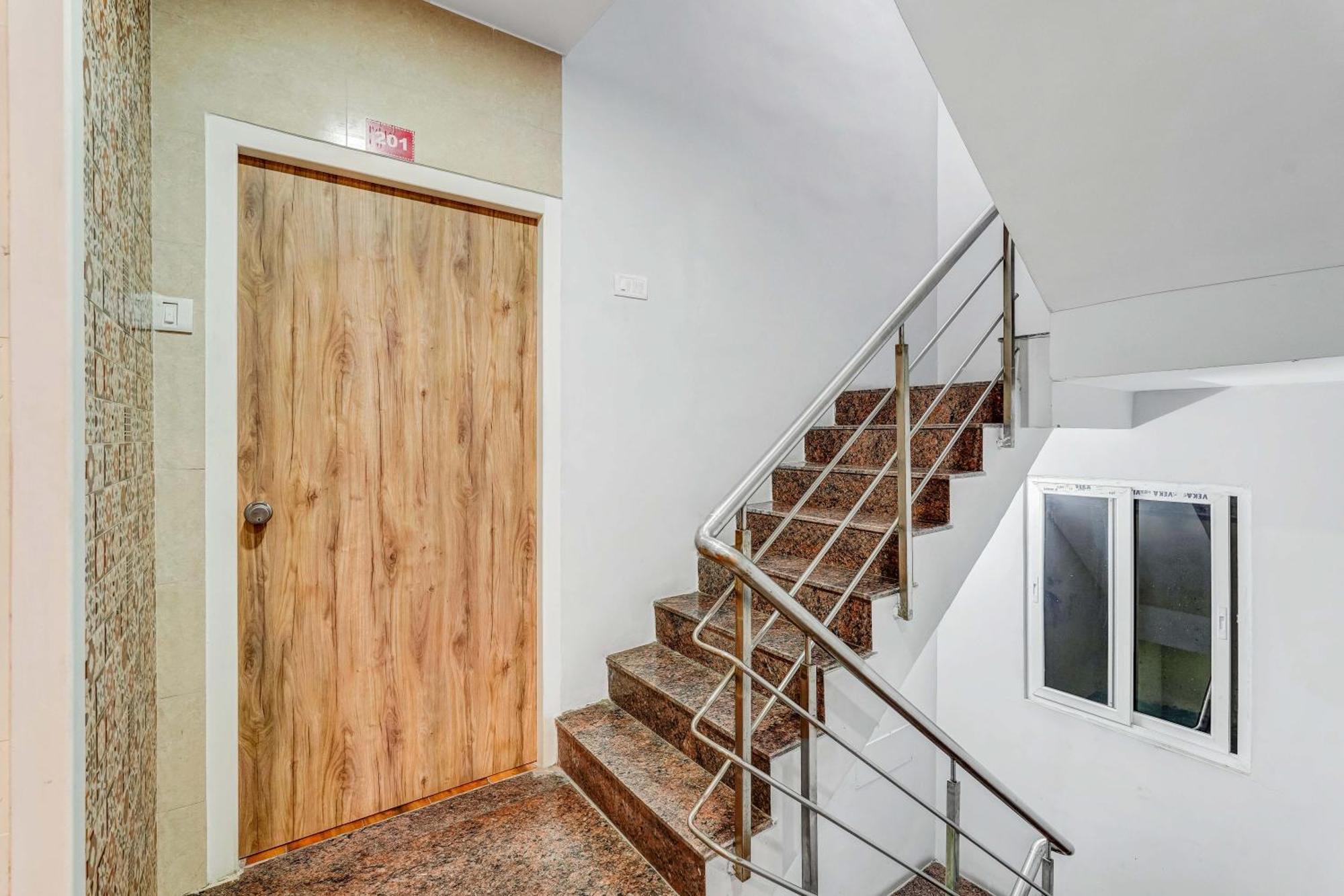 Season 4 Residences - 1Bhk Furnished Apartments Chennai Eksteriør billede
